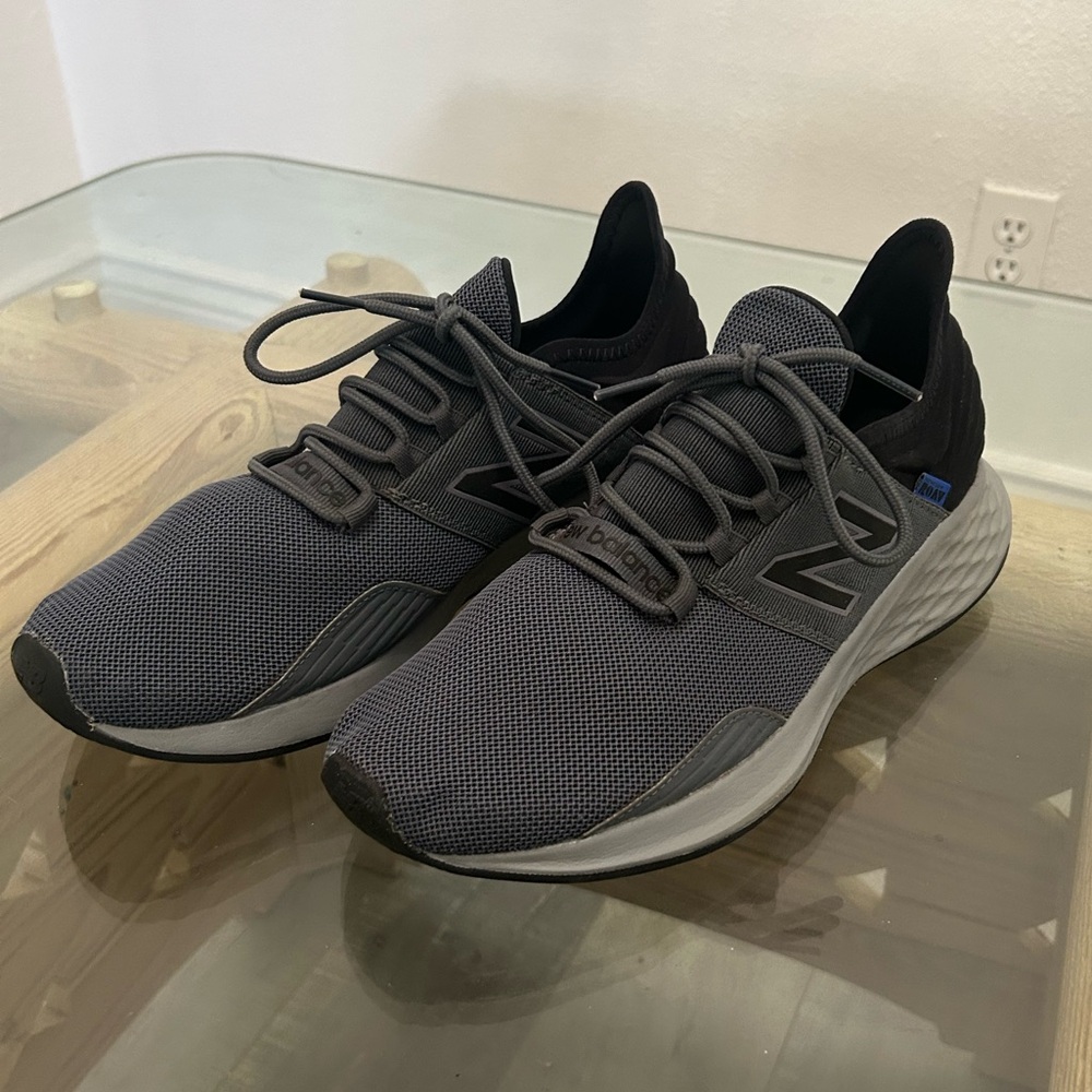 New Balance Roav Men's Gray and Black Athletic Running Shoes